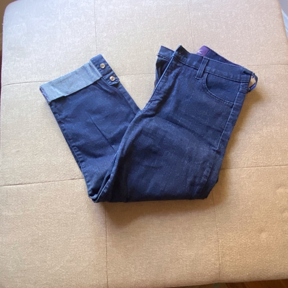 NYDJ Cuffed with bling Capri jeans.